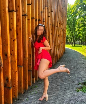 Арина, 25